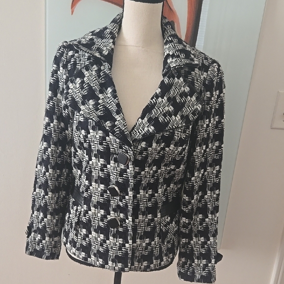Jackets & Blazers - Elegant Black and White Women's Blazer